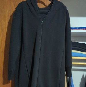 Black Warm Oversized Quilted Hoodie Sweatshirt with Long Sleeves and Front Zipp